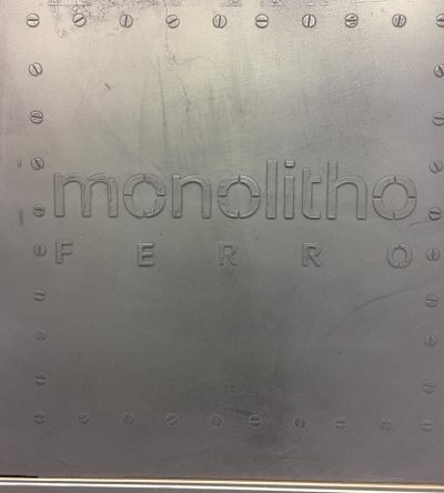 METALLO PURO colore FERRO su pannello in MDF spessore 5 mm